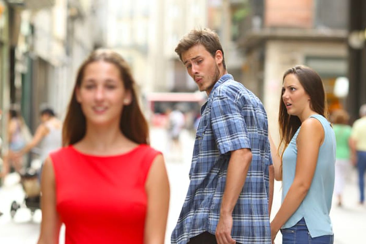Distracted Boyfriend meme about Snif